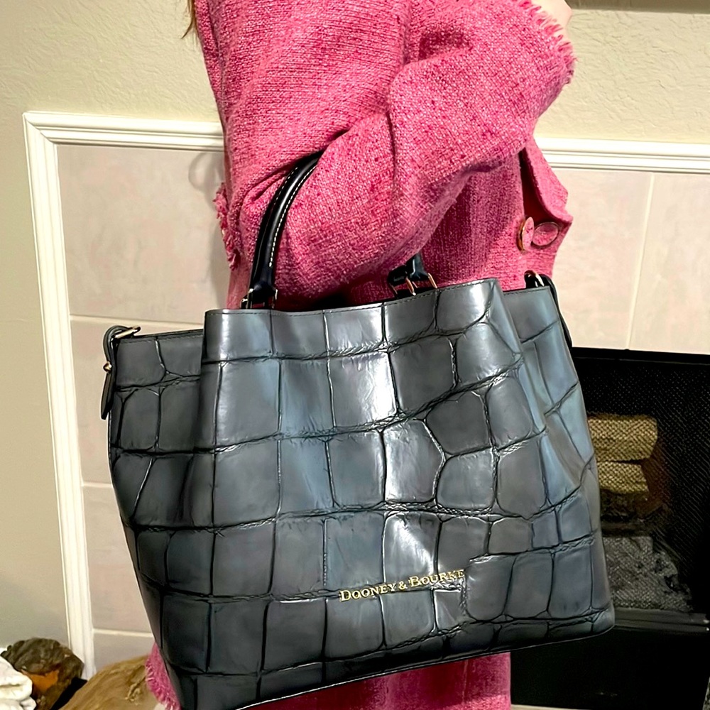 Dooney and Bourke Large Handbag BRAND NEW WITH TAGS